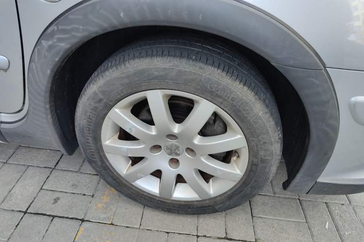 Used Peugeot 307 2013 1.6L Manual CROSS