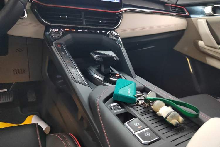 Used Lynk & Co 06 2023 Remix 1.5T YAO Halo
