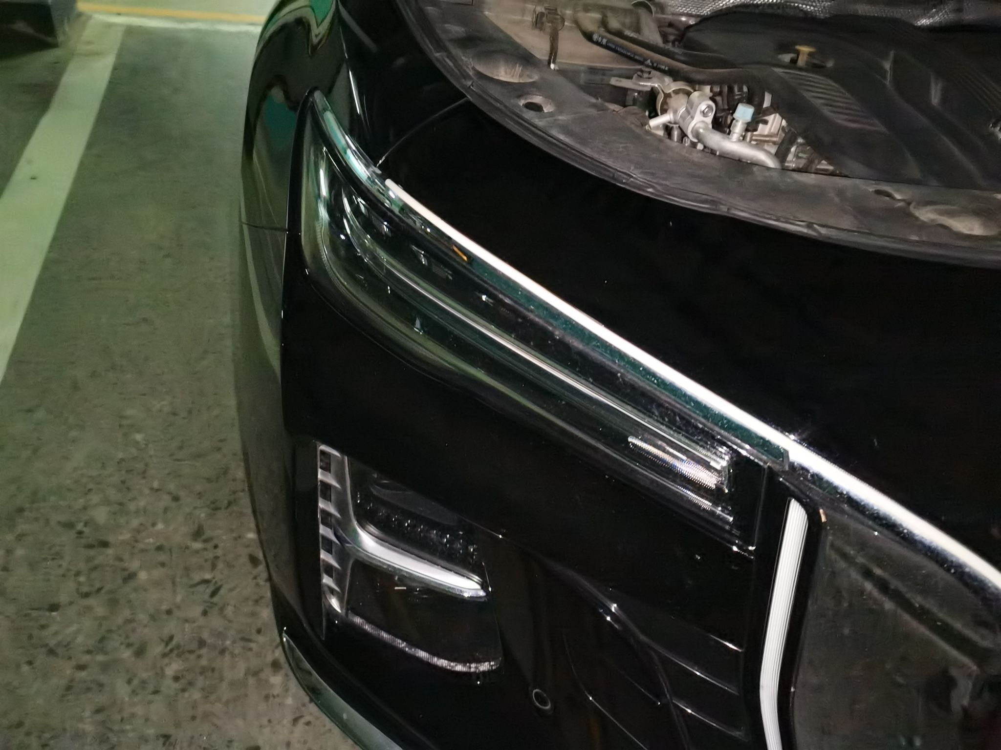 Hongqi H5 2024 2.0T Automatic Smart Connect Flagship Edition - Chinese Trim Xiang — снимка 7