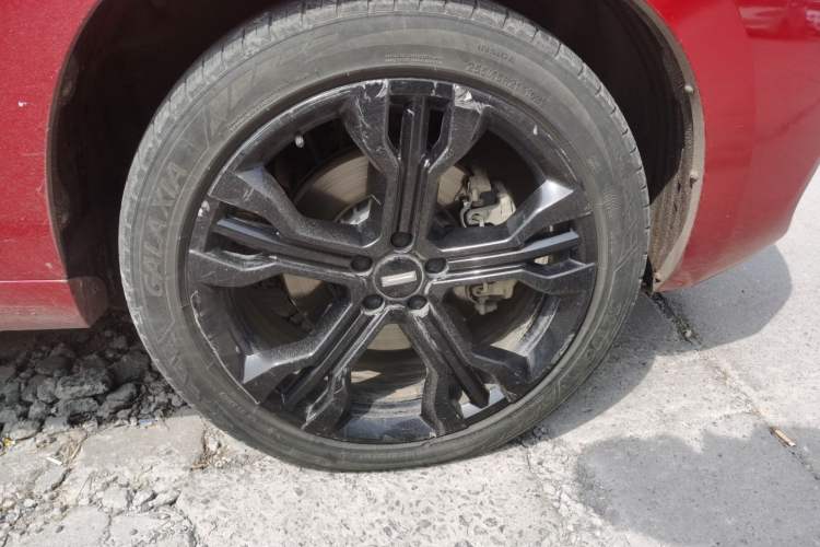 Used Wey VV7 2017 2.0T Flagship Model Right Front Wheel Hub