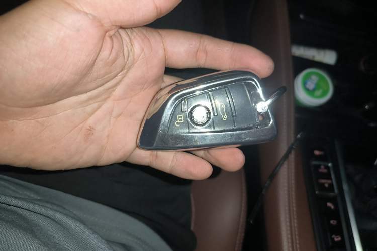 Used BMW X6 2019 xDrive35i M Sport Package Vehicle Key