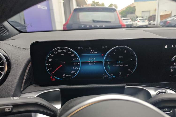 Used Mercedes-Benz GLB 2022 Updated GLB 200 Fashion Edition