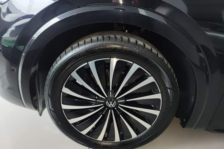 Used Volkswagen Viloran 2024 380TSI Premium Edition