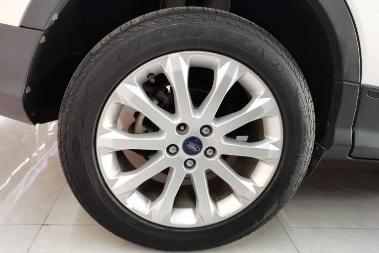 Used Ford Kuga 2013 1.6L GTDi Two-Wheel-Drive Trend Model
