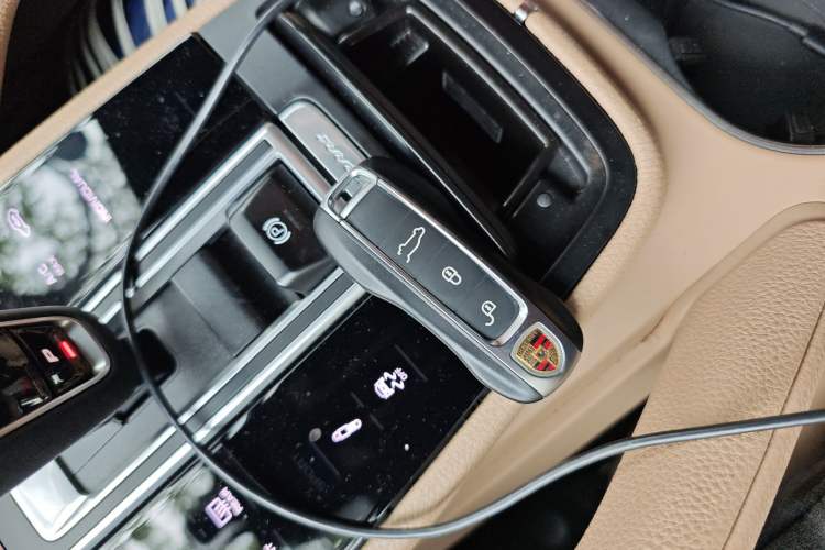 Used Porsche Cayenne E-Hybrid 2019 Cayenne E-Hybrid 2.0T
