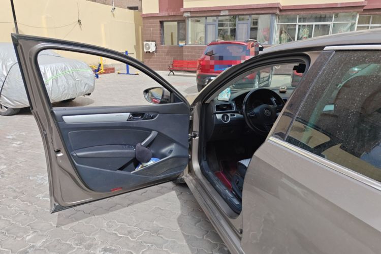 Used Volkswagen Passat 2014 1.8TSI DSG Prestige Navigation Edition
