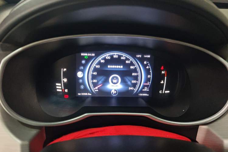 Used Geely Auto Emgrand X7 Sport 2018 1.8TD Automatic Two-Wheel Drive Smart Connect 4G Internet Edition Instrument Cluster