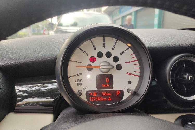 Used MINI Clubman 2013 1.6L COOPER Bond Street Instrument Cluster