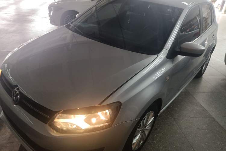 Used Volkswagen Polo 2013 1.6L Automatic Luxury Edition