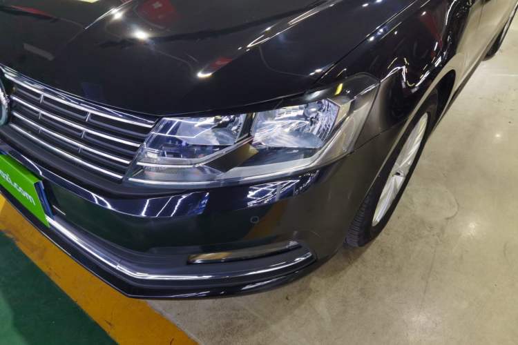 Used Volkswagen Lavida 2017 1.6L Automatic Comfort Edition
