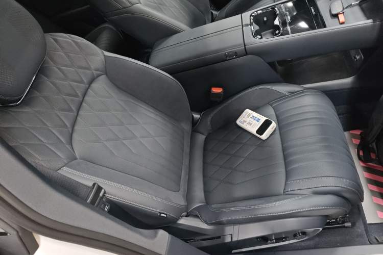 Used Lynk & Co 08 EM-P 2026 Model 160 Long-Range Ultra
