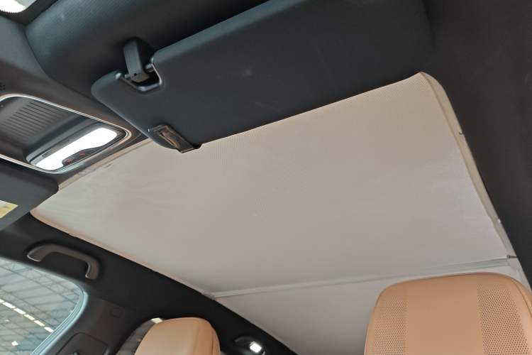 Used Mazda EZ-6 2024 Range-Extended 200 Luxury Edition Headliner