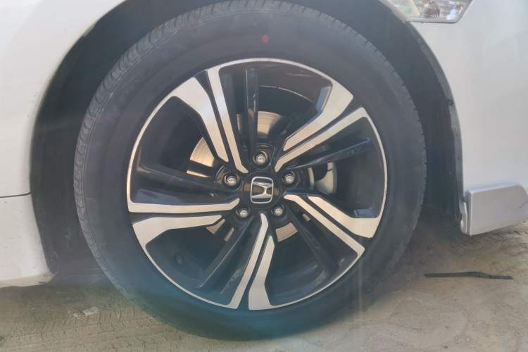 Used Honda Civic 2016 220TURBO CVT Prestige Edition
