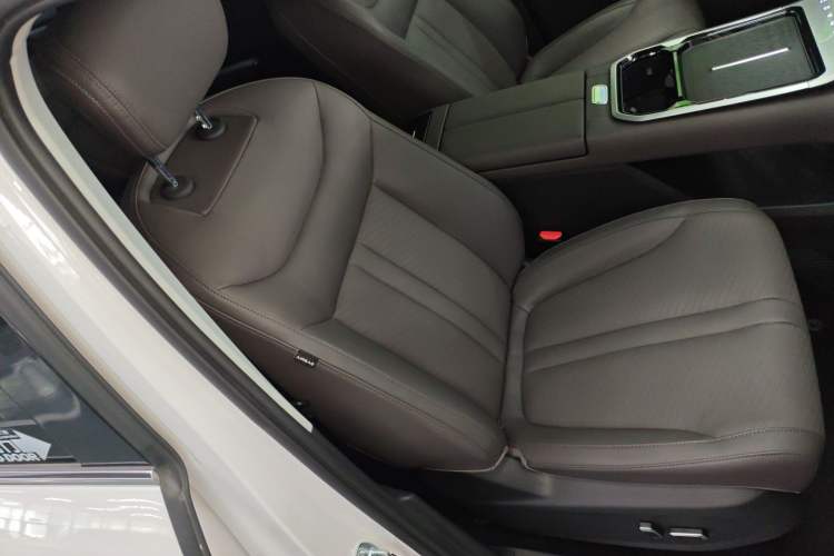 Used SAIC MAXUS Dajia 7 2024 Super Hybrid Ultra-Long Range Edition – Premium Version
