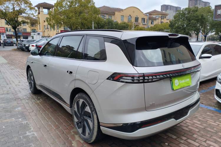 Used Dongfeng eπ eπ008 2024 210Max Range-Extended Version 6 Seats