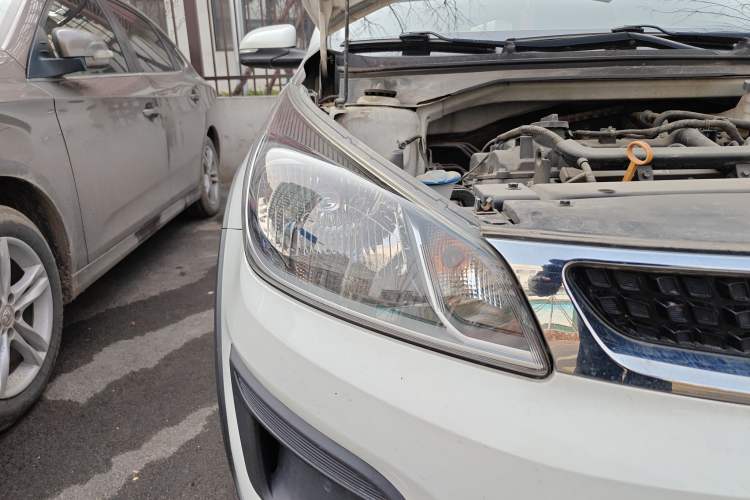 Used Kia KX Cross 2017 1.4L AT GLS