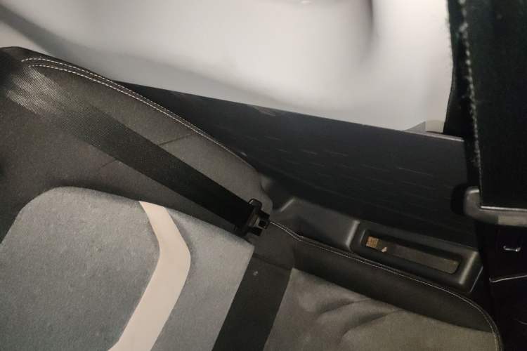 Used Chery QQ Ice Cream 2022 170km Sundae Phosphate Lithium-Ion