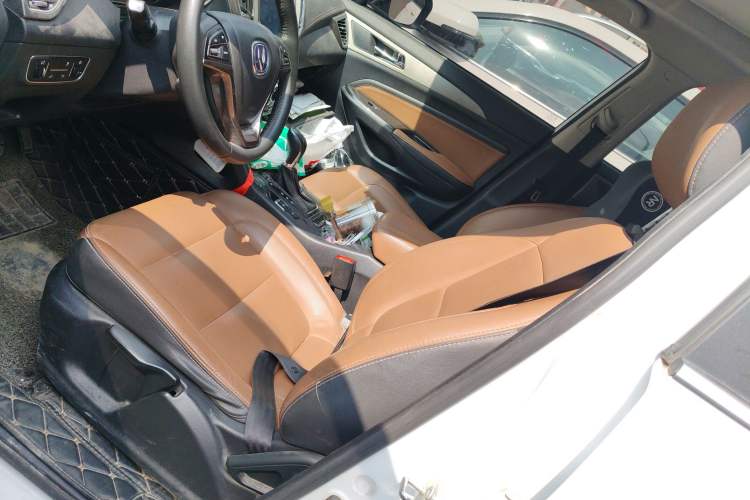 Used Changan CS75 2017 Shangkui Edition 1.5T Automatic Fengxiang Model