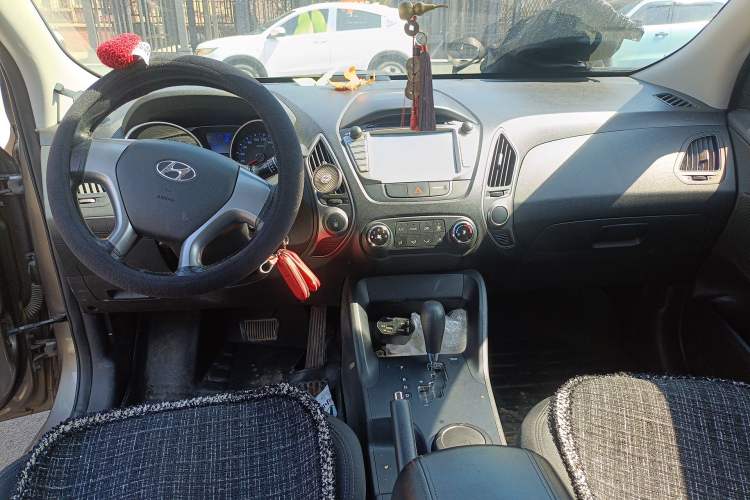 Used Hyundai ix35 2015 2.0L Automatic 2WD Comfort Edition China IV Standard