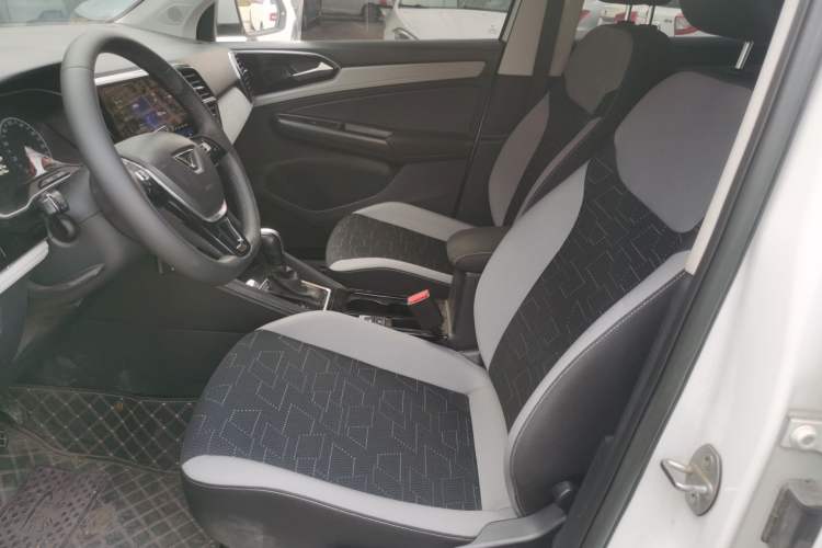 Used Jetta VS5 2023 280TSI Automatic Trend Edition
