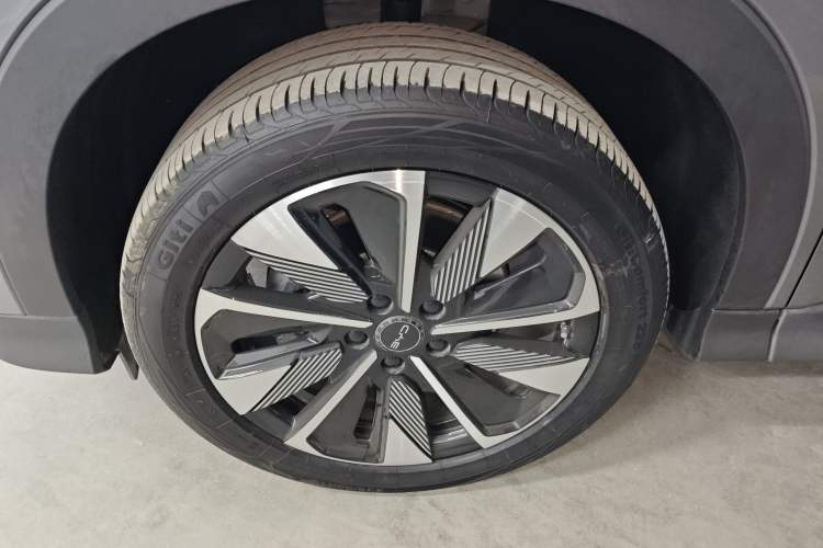 Used BYD Song PLUS New Energy 2025 EV Intelligent Driving Version 520km Premium Model
