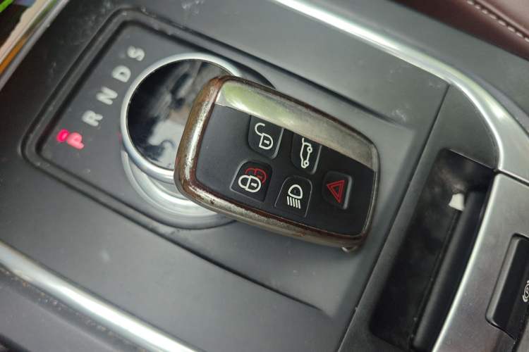 Used Land Rover Discovery Sport 2015 2.0T SE Vehicle Key