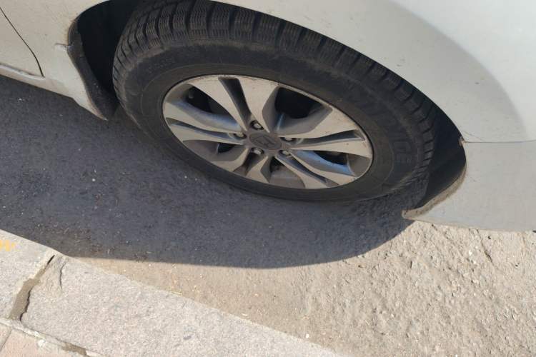 Used Honda Accord 2014 2.0L EX Luxury Edition Right Front Wheel Hub