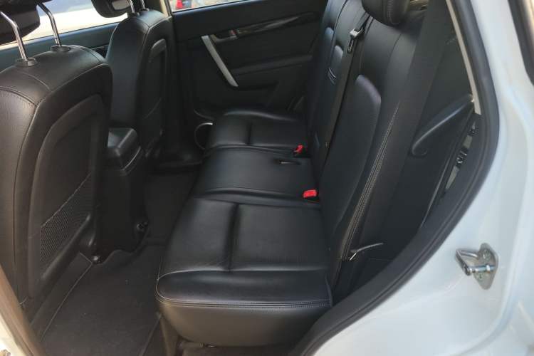 Used Chevrolet Captiva 2014 2.4L 4x4 Flagship Edition 7 Seats