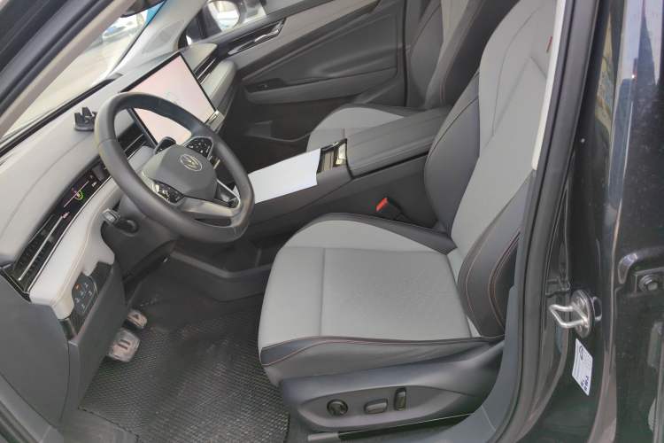 Used Volkswagen ID.7 VIZZION 2024 AIR model