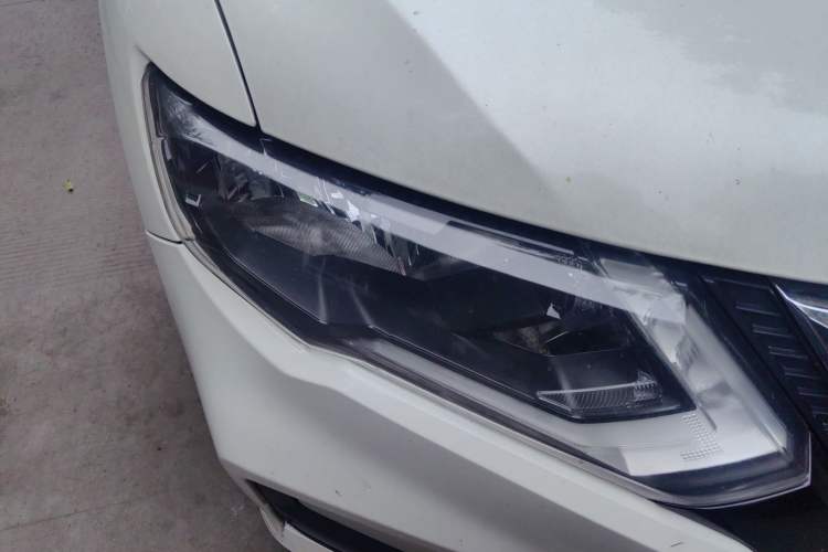 Used Nissan X-Trail 2019 2.0L CVT Smart Connect Comfort Edition 2WD
