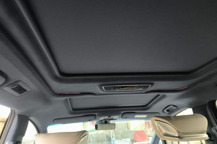 Used Buick GL8 2022 Avenir Avia Four-Seat Prestige Edition Headliner