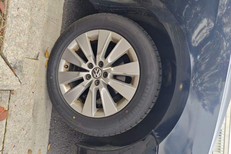 Used Volkswagen Lavida 2013 Restyled Classic 1.6L Automatic Comfort Edition
