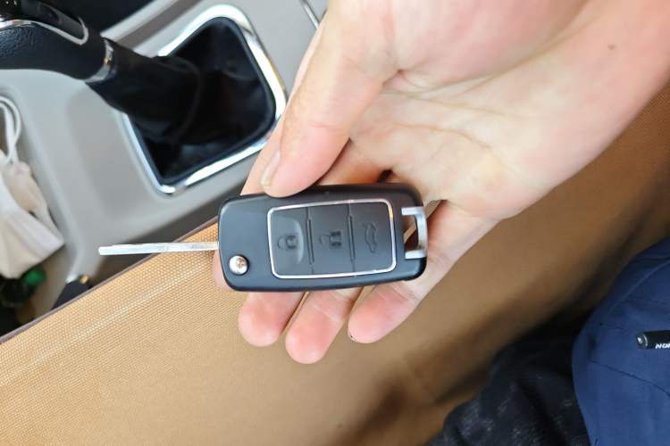 Used FORTHING Lingzhi 2020 M5L 1.6L Luxury 7-Seater