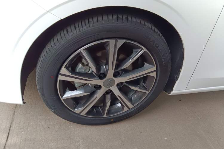 Used Geely Auto Emgrand 2022 4th Generation 1.5L CVT Luxury Model Exterior 4