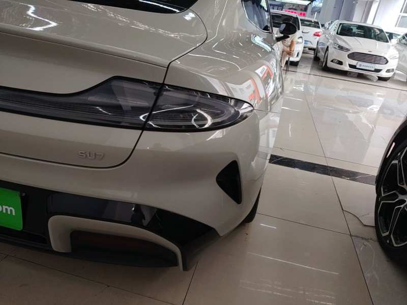 Used Xiaomi Auto SU7 2024 Rear-Drive Long-Range Intelligent Driving Version — 7