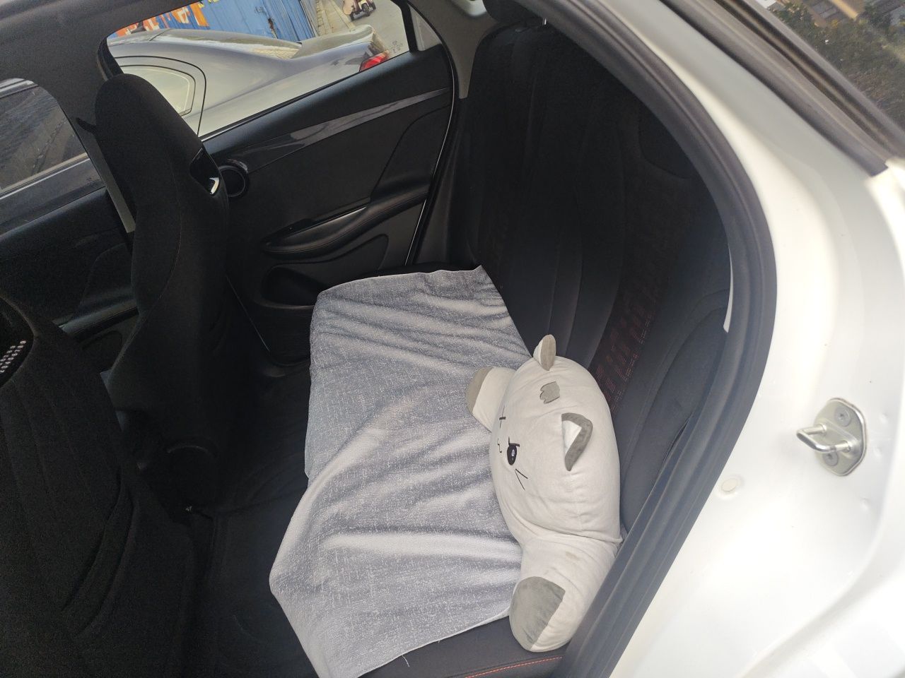 BYD e2 2024 Honor Edition Comfort Model — снимка 17