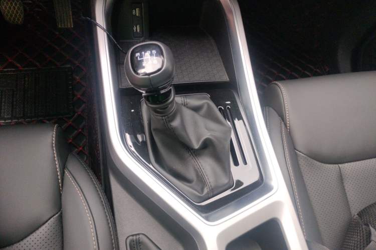 Used Wuling Jiachen 2022 1.5T Manual Comfort & Dynamic Version
