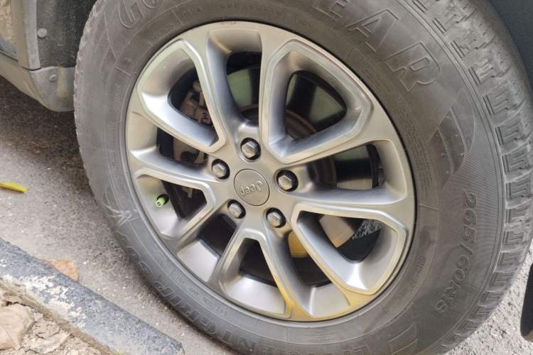 Used Jeep Grand Cherokee 2015 3.0TD Diesel Elite Navigation Edition
