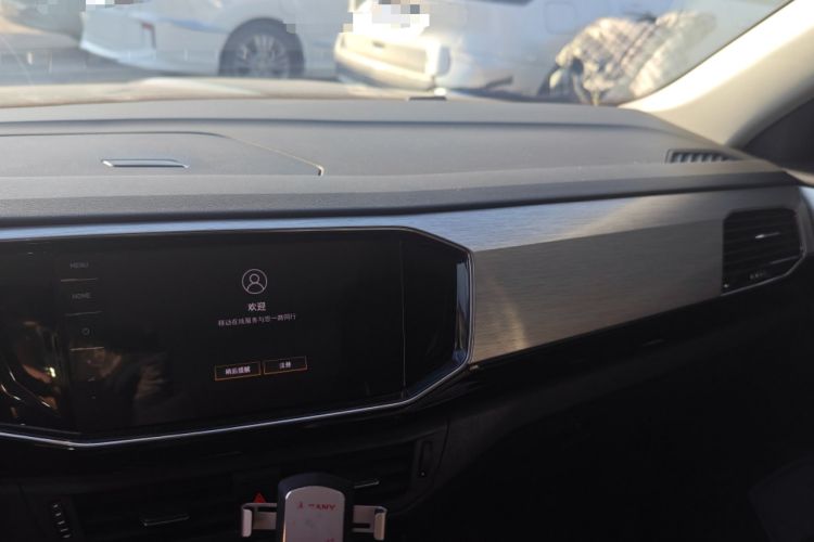 Used Volkswagen Tayron 2021 330TSI Two-Wheel Drive 30th Anniversary Edition Audio And AC Panel