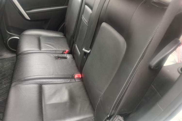 Used Chevrolet Captiva 2012 2.4L 4x4 Flagship Edition 7 Seats