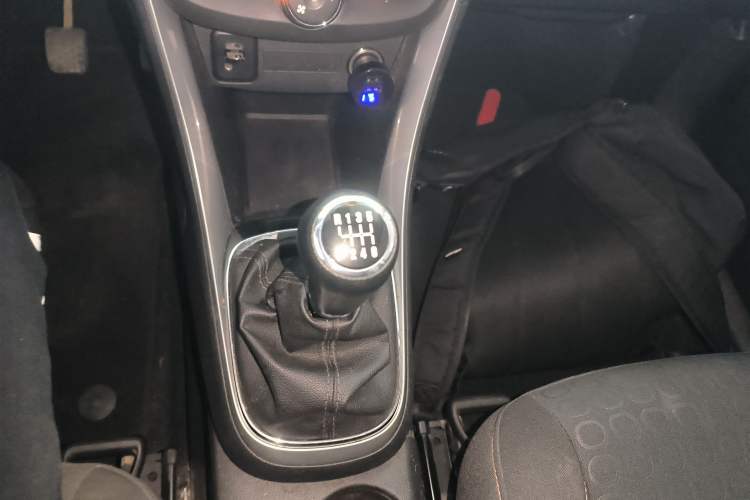 Used Chevrolet Trax 2018 330T Manual Transmission Two-Wheel Drive Comfort Version