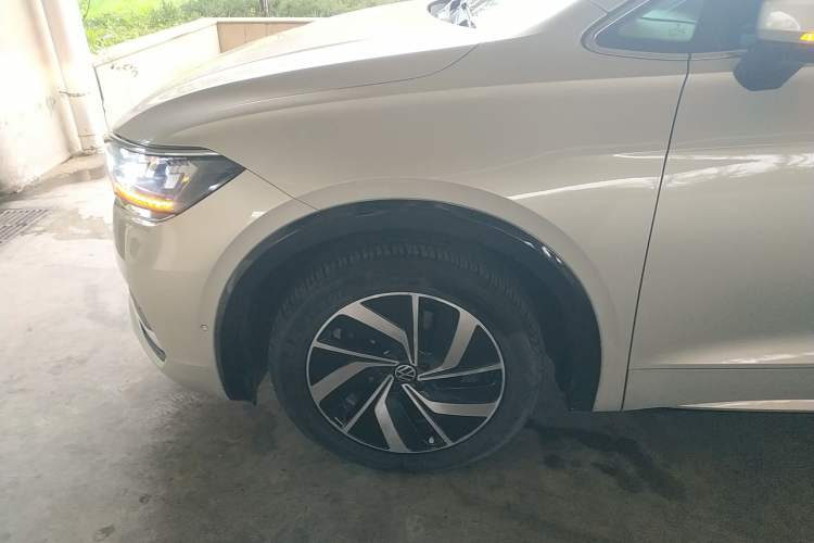 Used Volkswagen Viloran 2020 330TSI Luxury Edition