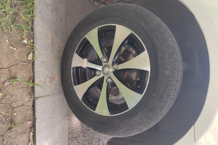 Used BYD F3 2013 Energy-Saving Edition 1.5L Manual Standard Model