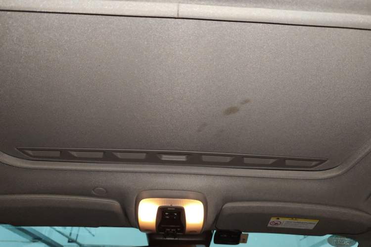 Used Volvo S60 2018 S60L T4 Smart & Ambitious Edition
