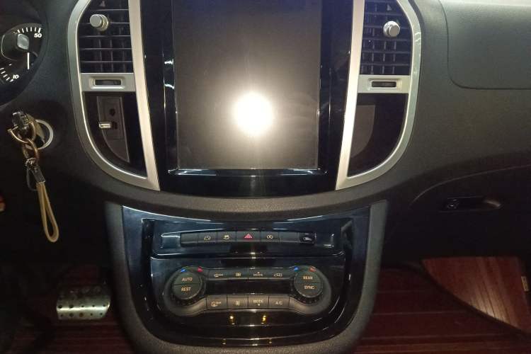 Used Mercedes-Benz Vito 2016 2.0T Elite Edition
