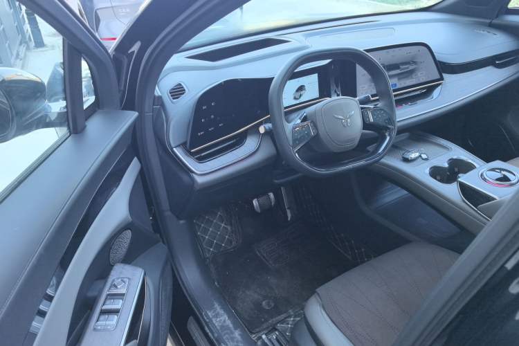 Used Hongqi Tiangong 08 2025 680 Ultra Four-Wheel-Drive Version