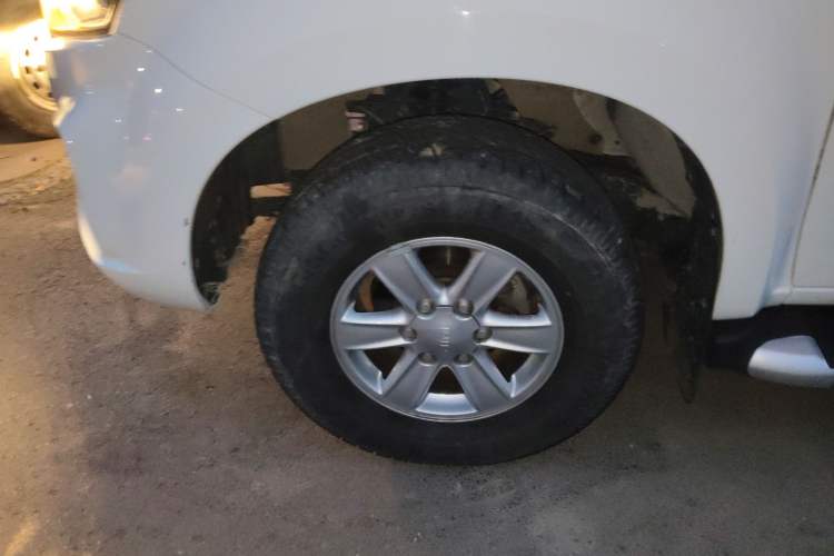 Used Isuzu JLM 2022 2.8T Classic Diesel 4x4 Comfort Version Standard Wheelbase JE493ZLQ6E
