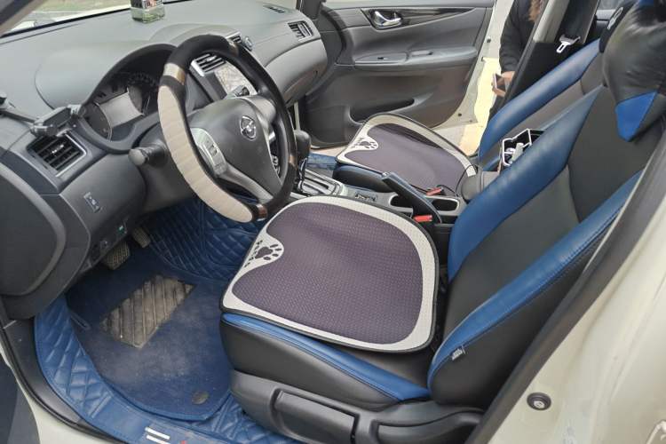 Used Nissan Tiida 2016 1.6L CVT Cool Dynamic Edition Left Front Seat