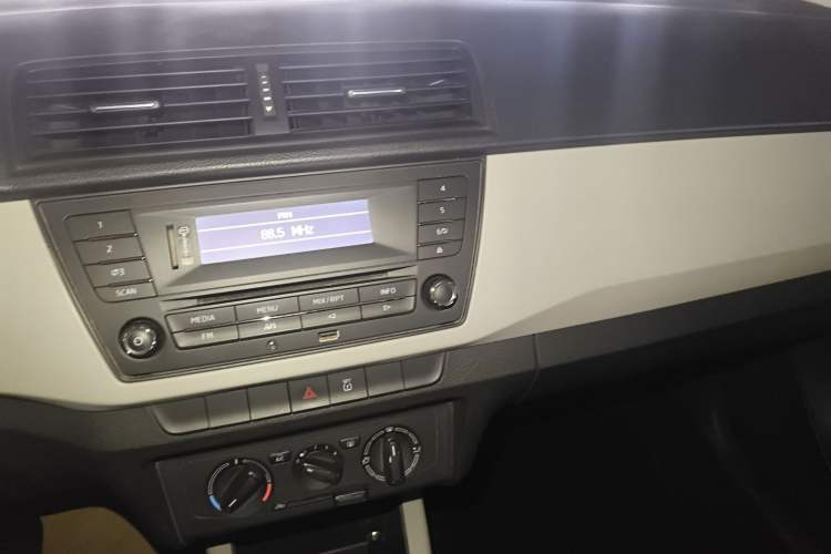 Used Skoda Fabia 2015 1.6L Automatic Sport Edition