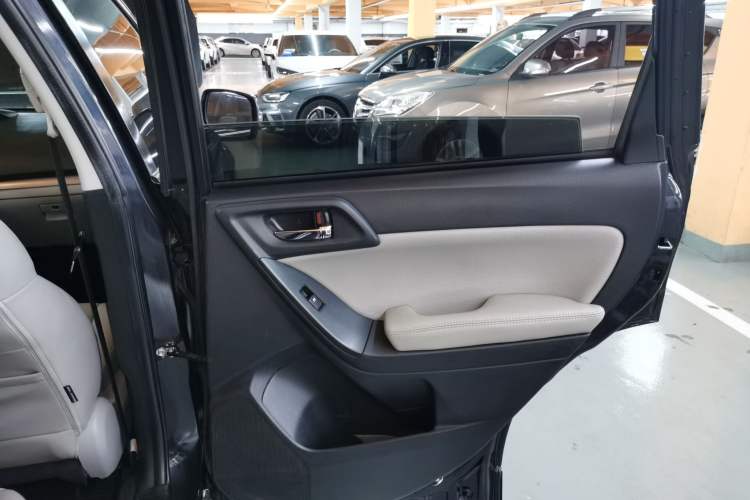 Used Subaru Forester 2013 2.5i Automatic Luxury Edition